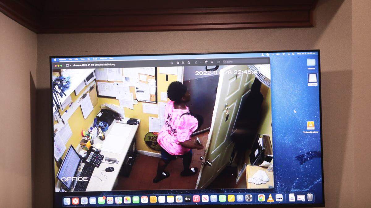 On surveillance footage, Lafredia Todd is seen walking out of the Nacho Hippo manager’s office while holding a gun. Moments later she allegedly shot Quentin Johnson.