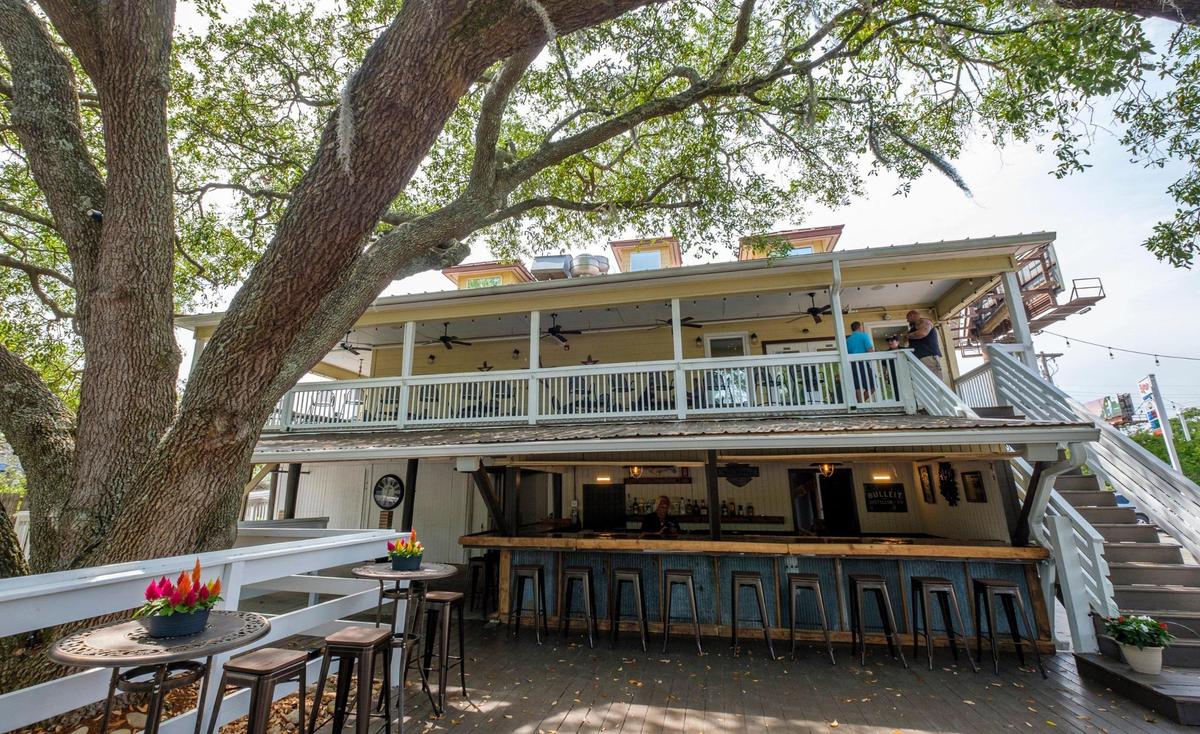 Fat Boys Fire Pit & Oyster Bar has opened across from Suck Bang Blow on U.S. 17 Business in Murrells Inlet, South Carolina. It features Texas-style barbecue with both indoor and outdoor dining and entertainment. May 06, 2022.