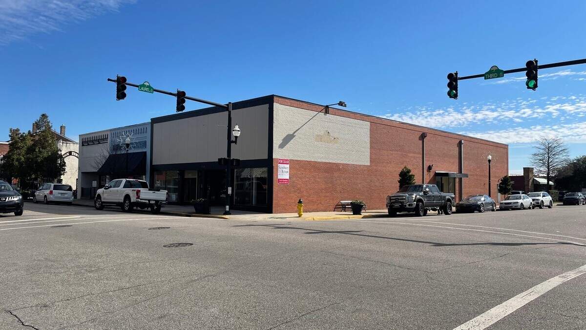 The Hop N Which restaurant and bar is expected to open around September in on Third Avenue in downtown Conway.