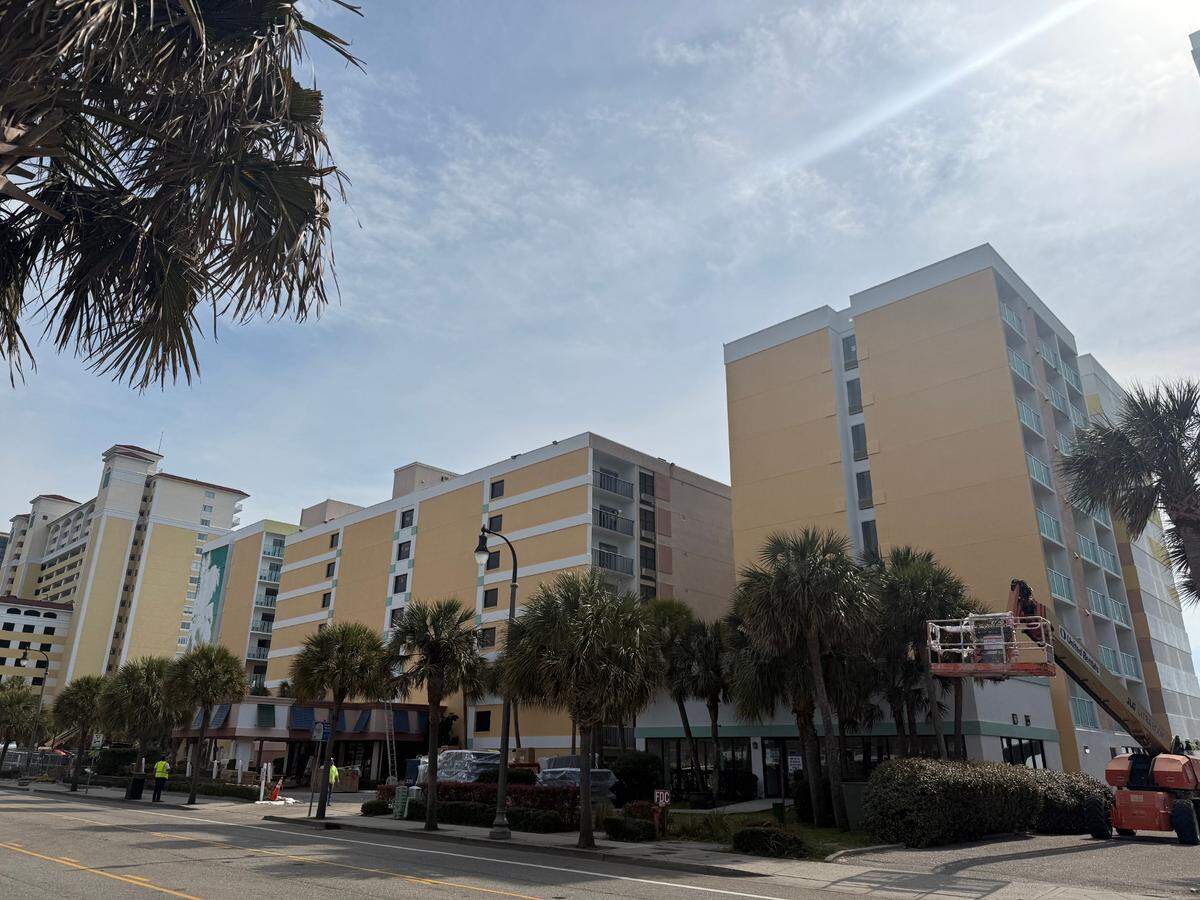 A new hotel will be opening along Ocean Blvd in Myrtle Beach in June 2025.