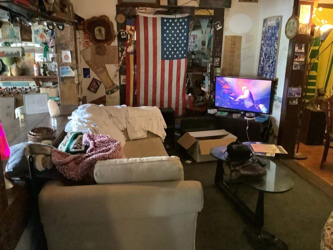 Bodo’s German Restaurant and European Pub has a couch and TV in the bar area. It will close on April 30 after 38 years in business and may relocate.