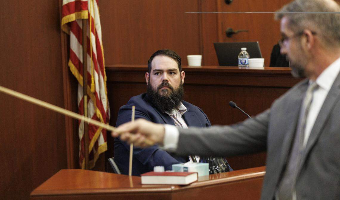 Attorney Mark Tinsley questions Kenneth “Bradley” Williams about the shooting of Scott Spivey on Friday in a Horry County court. 