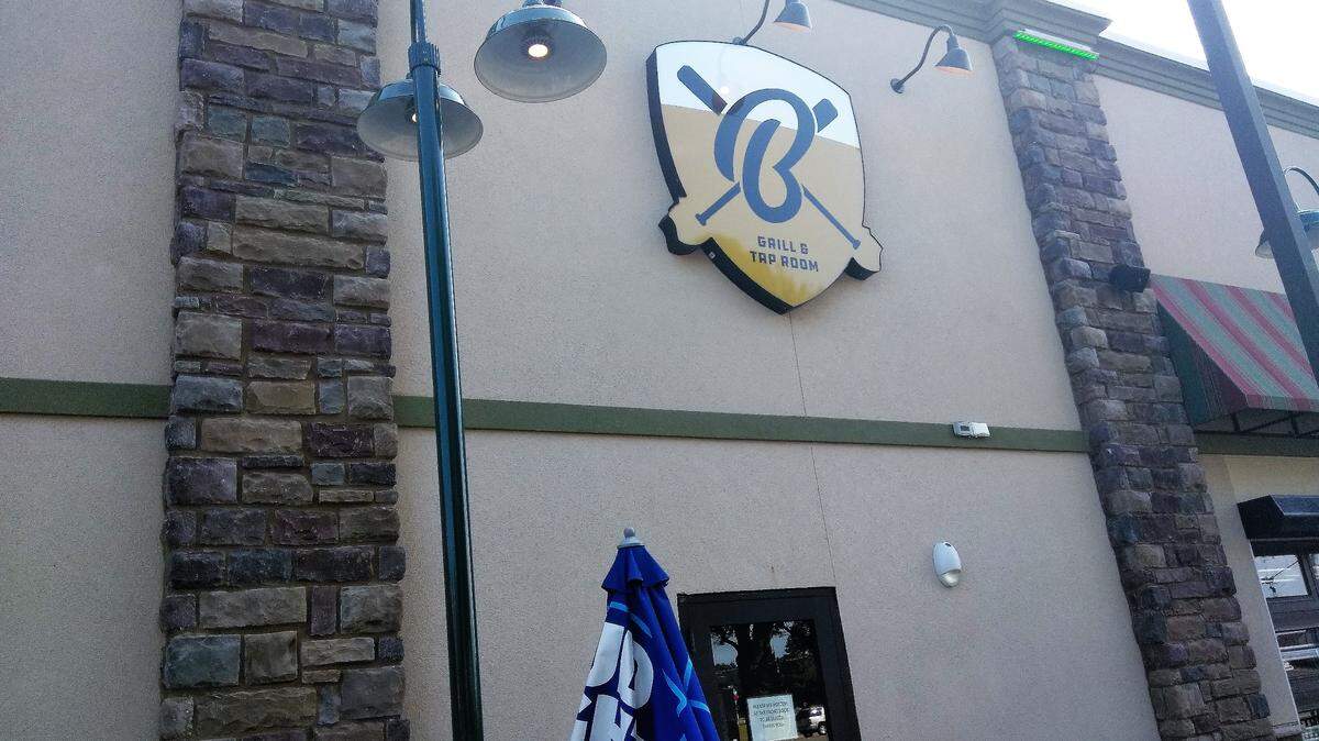 Bench Warmers Grill & Tap Room, located next to Mellow Mushroom off 21st Avenue North in Myrtle Beach, has closed its doors for good.