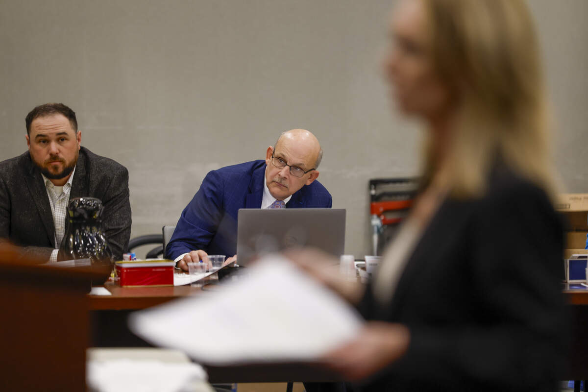 Natasha Hanna, attorney for the Scott Spivey family cross examines Ken Soderstrom, a pharmaceutical expert who offered the opinion that Spivey’s behaviors were consistent with anabolic steroid use.  A Stand Your Ground hearing is being held this week for Weldon Boyd, owner of Buoys on the Boulevard, and Kenneth “Bradley” Williams in the shooting death of Scott Spivey. Boyd and Williams have been named in a wrongful death lawsuit by the Spivey family in his shooting death nearly three years ago. The hearing will determine if the the pair are granted immunity under South Carolina’s Stand Your Ground law. Feb. 18, 2026.