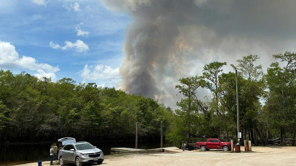 Horry County Fire Rescue reports that a wildfire near the Horry County line is causing smoke to infiltrate the county, especially in the Conway, SC, area.