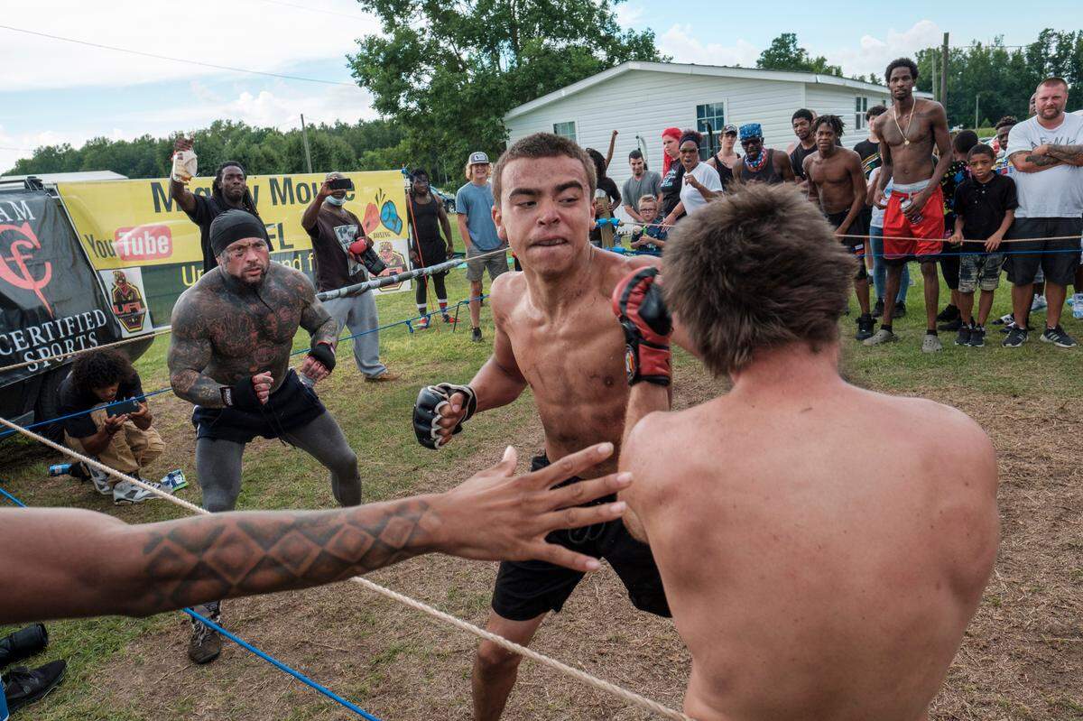 Jeramiah “Jumbo” Ledesma fights in a back yard match in 2020 soon after starting his fighting career.
