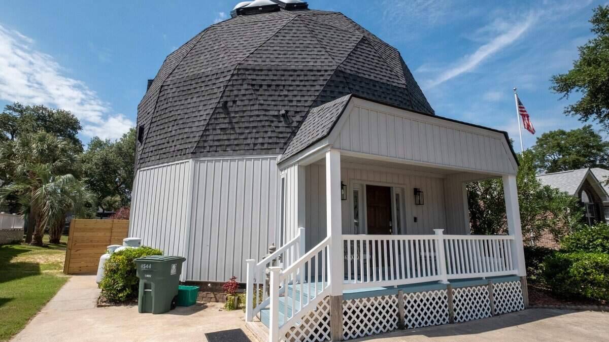 An Airbnb vacation rental home in North Myrtle Beach. Airbnb is prominent throughout The Grand Strand Aug. 31, 2022.