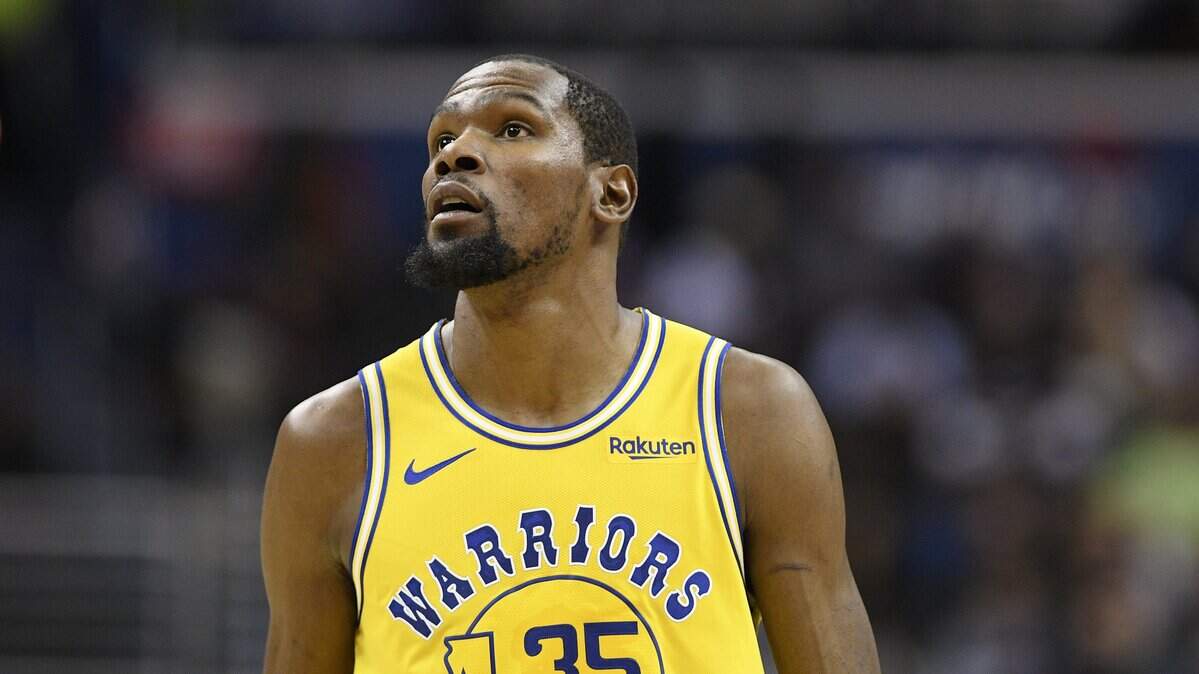 Golden State Warriors forward Kevin Durant (35) stands on the court during the second half of an NBA basketball game against the Washington Wizards, Thursday, Jan. 24, 2019, in Washington. The Warriors won 126-118. (AP Photo/Nick Wass)