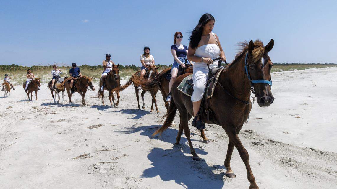 Does a horseback ride on SC beach sound dreamy? It does to us too. Here’s where