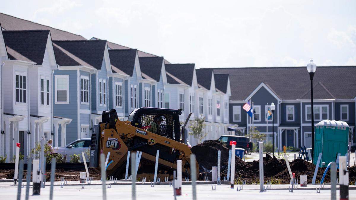 According to the US Census, more than 80 percent of new homes in 2021 were in HOAs. JASON LEE jlee@thesunnews.com