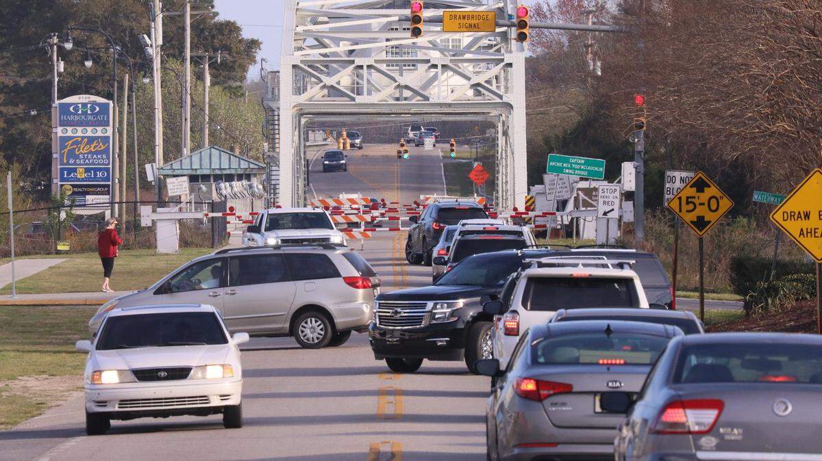 The closing of the Little River Swing Bridge snarls traffic on Sea Mountain Highway in North Myrtle Beach in October 2023. TSN 2023 File.