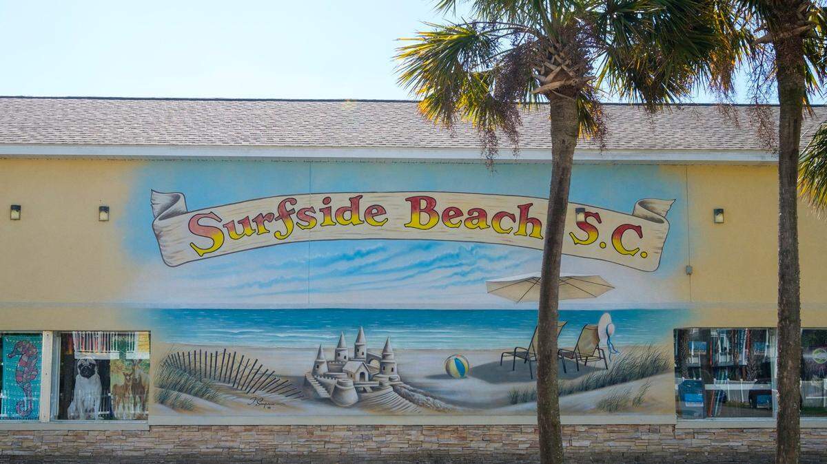 Mural on the wall of a beach wear store in Surfside Beach, S.C.   March 07, 2022. 