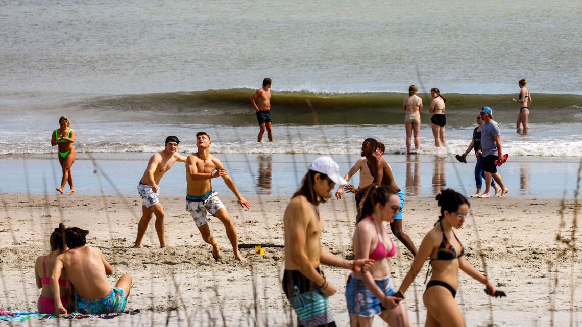 Is it finally time for hot girl spring break in Myrtle Beach? Here’s what a top doctor says