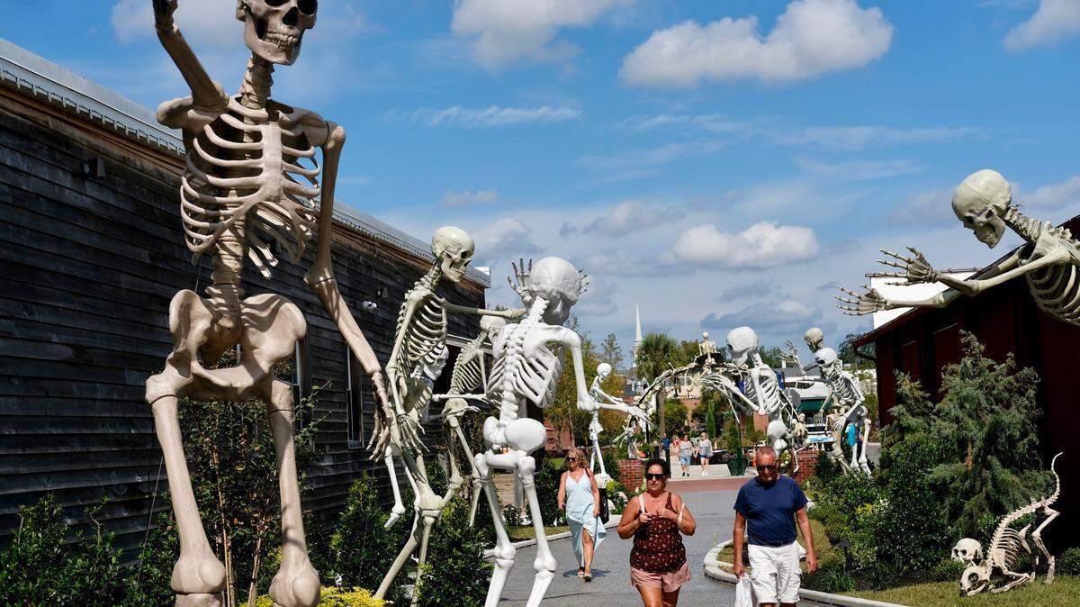Giant skeletons are taking over across the nation, though Thanksgiving and Christmas creep is a real thing.
