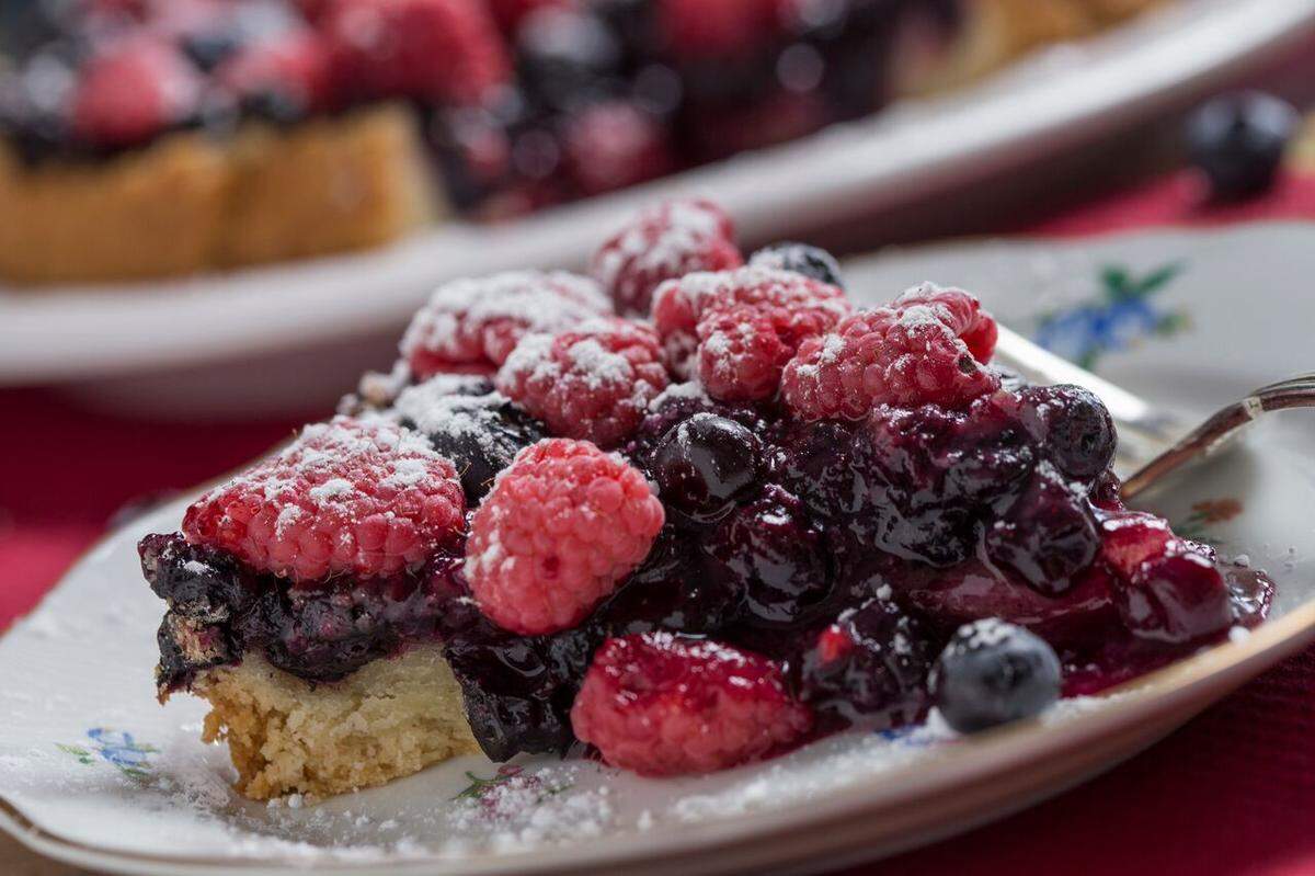 Blueberry Raspberry Tart