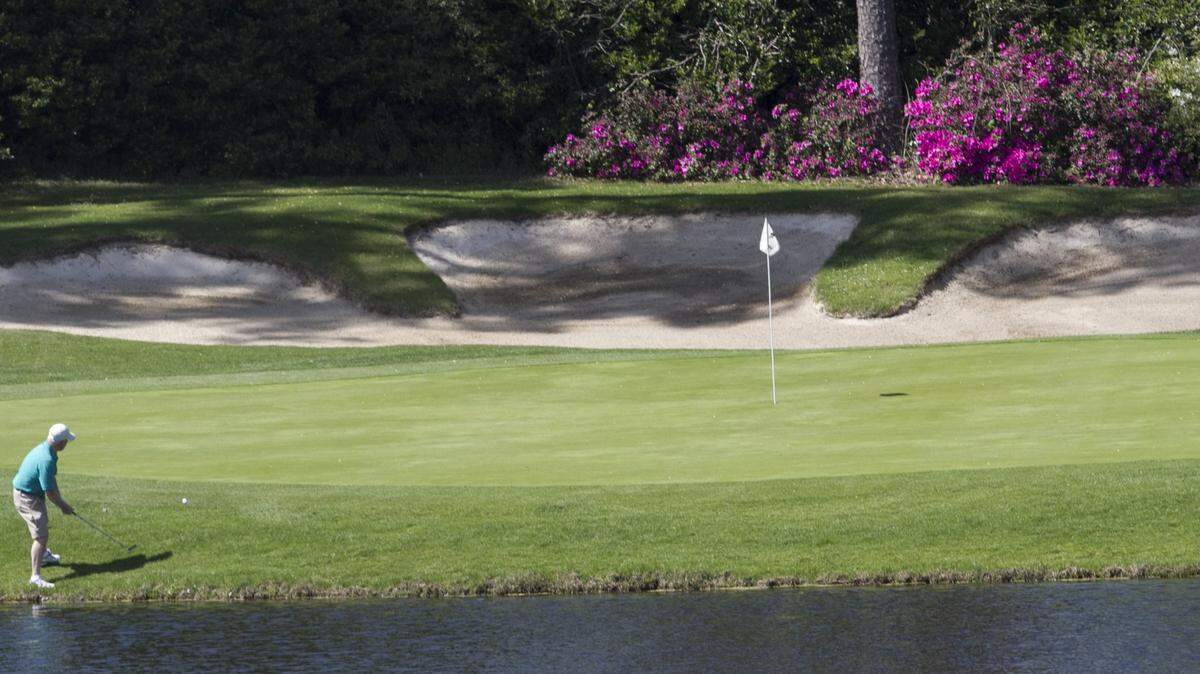 The green is fronted by water on the 408-yard 13th hole at Arcadian Shores Golf Club.