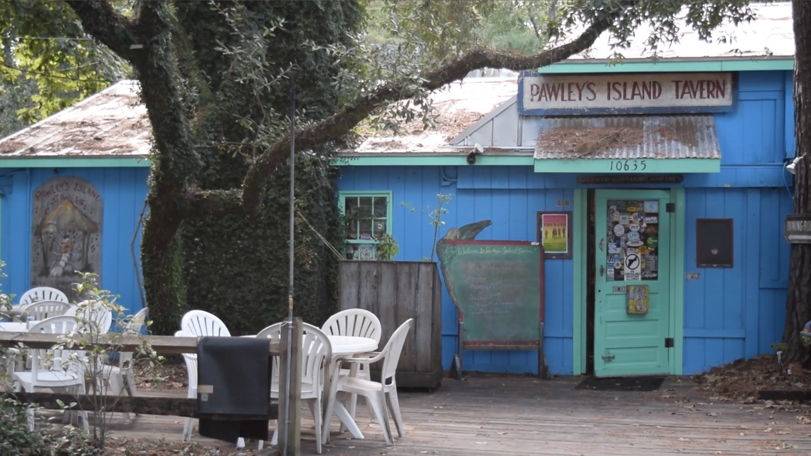 Find out how all those dollar bills came to adorn the walls of Pawleys Island Tavern | Hot Pour