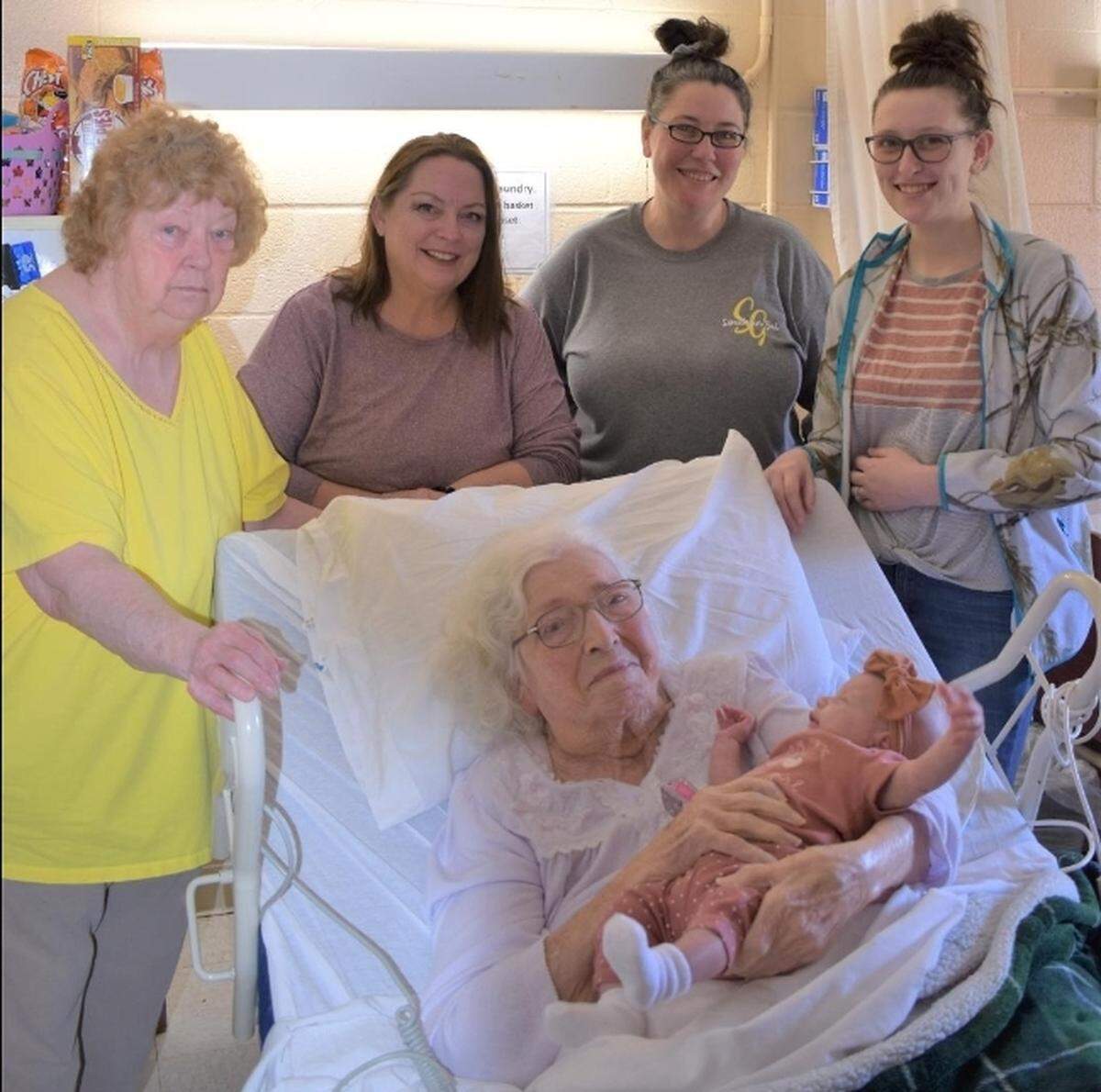 Clockwise (bottom left): MaeDell (Taylor) Hawkins, 98, of Kings Mountain, Ky; Frances Snow, 77, of Fairborn, OH; Gracie Howell, 58, of Myrtle Beach, SC; Jacqueline Ledford, 39, of Anderson, SC; Jaisline Wilson, 19, and Zhaviah Danielle Whitaker, 7 weeks, both of Somerset, KY.