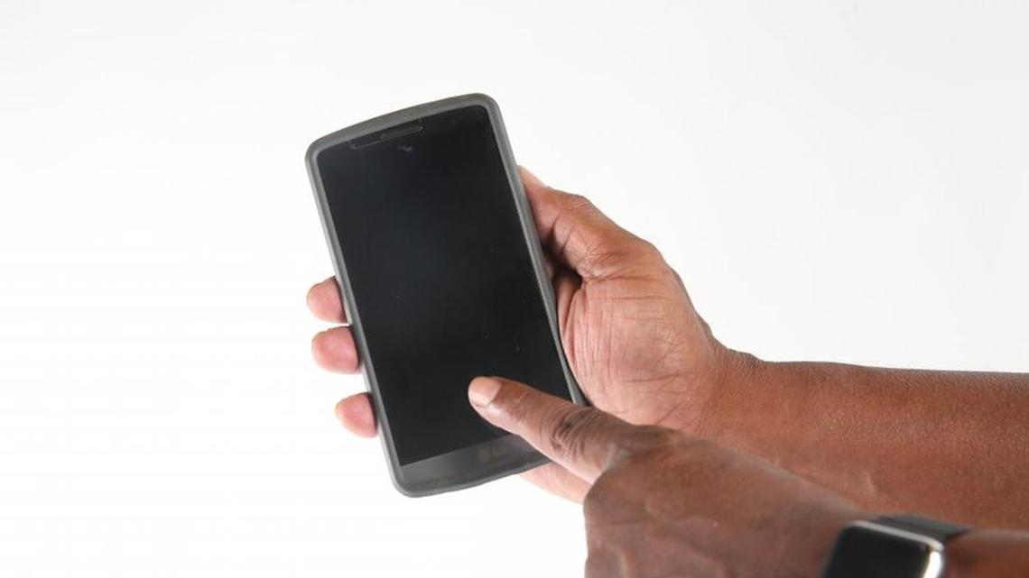 What’s the best cellphone plan for families?