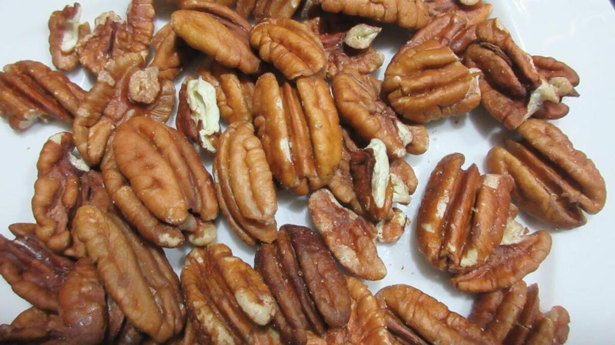 Fresh shelled pecans from Young’s Plantation