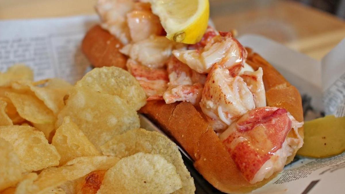 The Claw House lobster roll
