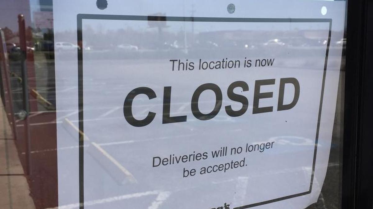 The sign posted at the restaurant off U.S. 17 Bypass near S.C. 544 was the only notice given to the public that Ryan’s was closing.