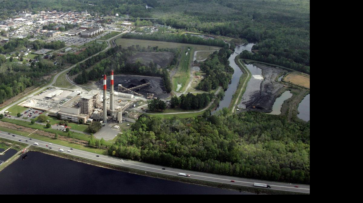
Demolition of the Santee Cooper Grainger Generating Station in Conway has been delayed and is expected to start by the first of June.

