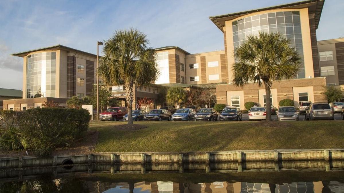 Tidelands Waccamaw Community Hospital has been named one of the nation’s Top Hospitals by The Leapfrog Group. The honor was earned by just 98 hospitals nationwide in 2015.