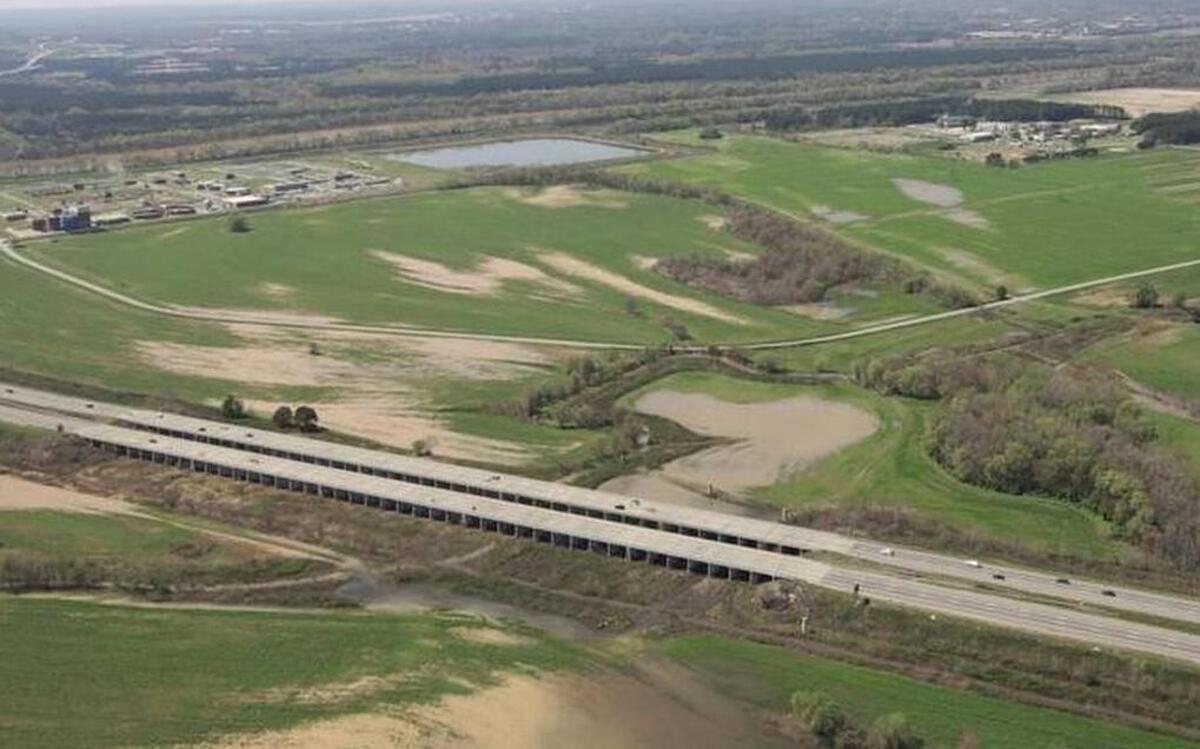 
Aerial photo of Burroughs and Chapin's property once slated for Green Diamond, adjacent to the Congaree River and I-77 and southeast of downtown Columbia. Pictured on the upper left is the city of Columbia wastewater treatment plant and on the upper right is Heathwood Hall.
