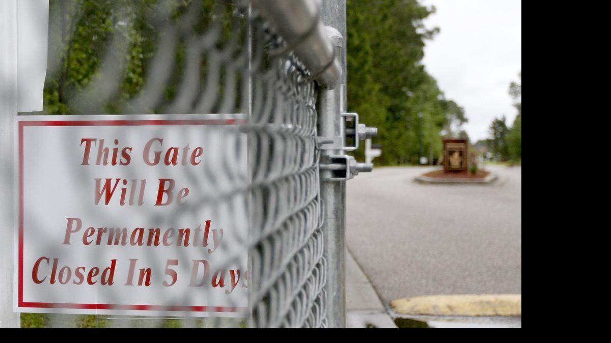 
A gate is on Hunters Trail that separates the Hunters Ridge communities of The Plantation and The Legacy. 
