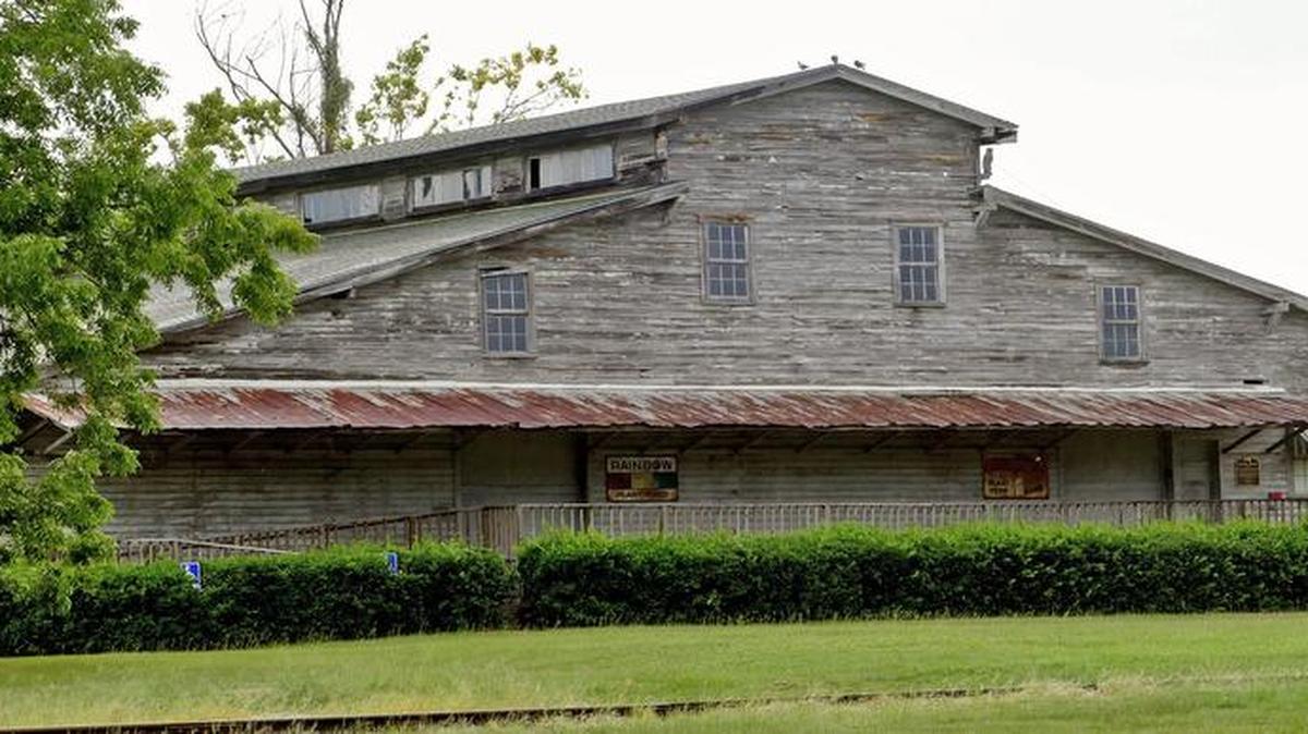 The Burroughs Co. and the City of Conway hope to marry their visions for redeveloping the city, including the addition of a city square, additional retail spaces and possibly a boutique hotel. The Peanut Warehouse, scene of many events and home to Strom's Porch, is one of the main structures in this area.