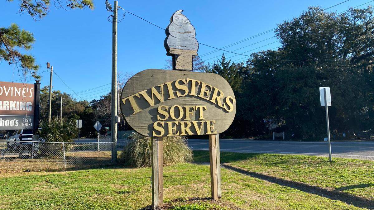 A photo of the Twisters Soft Serve sign on 3968 US-17 BUS, Murrells Inlet. Photo from Jan. 9, 2023.