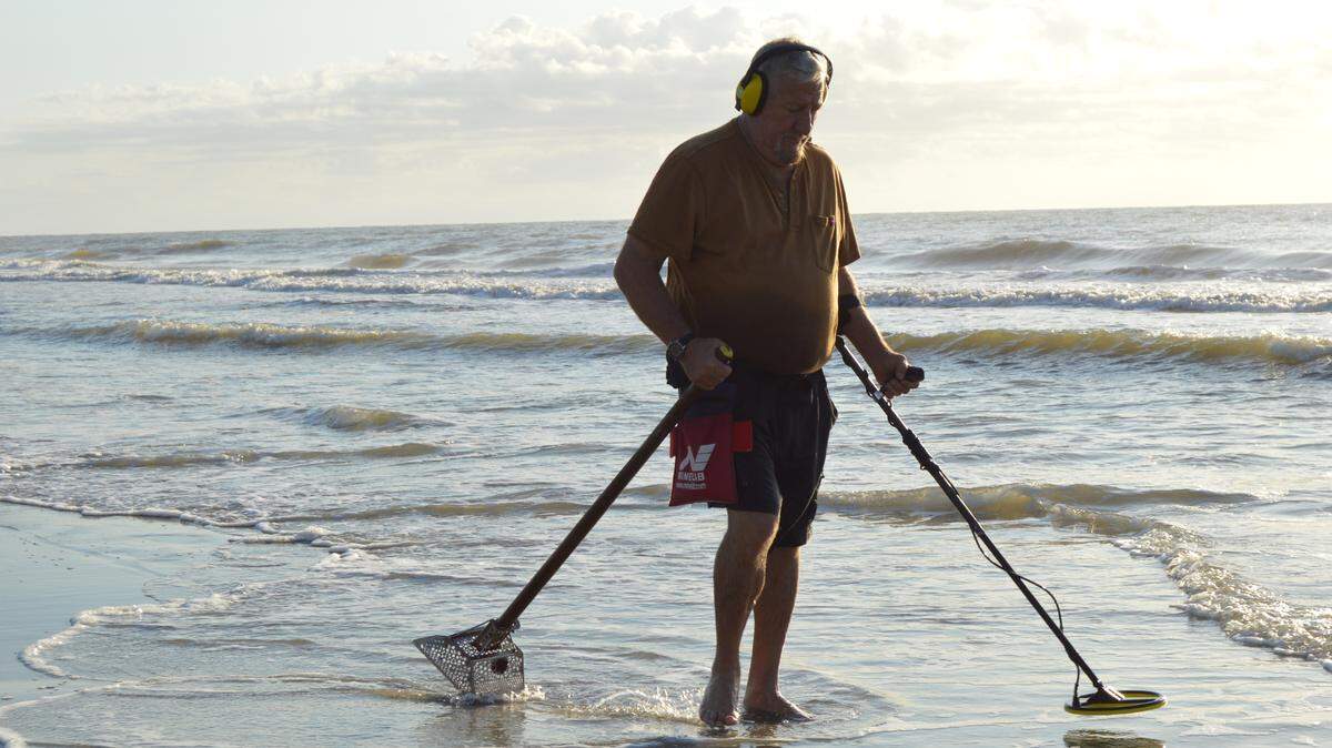 Matthew Fry, Myrtle Beach resident, has been using his metal detector to find family heirlooms and rings since 2014. September 22, 2022.