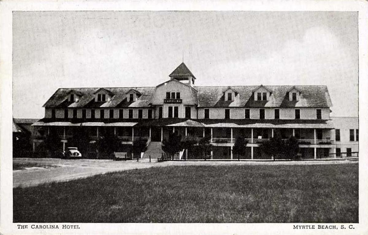 A picture of the Seaside Inn taken in 1938.