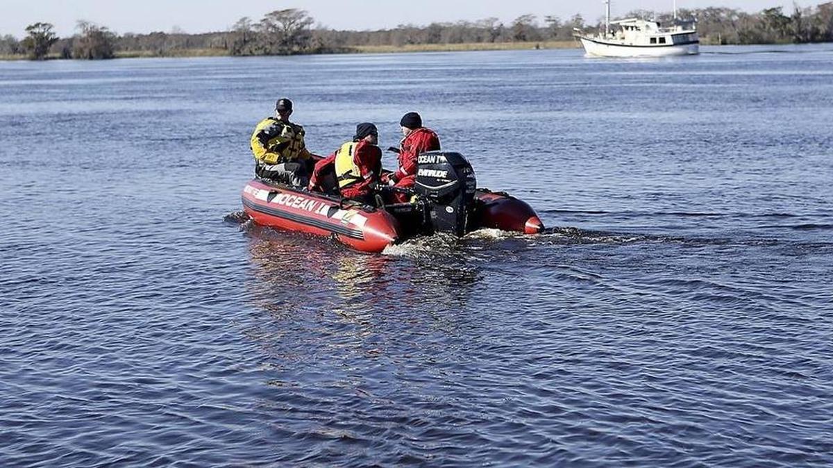 The Georgetown County Sheriff’s Office is asking for help from several local agencies in finding a dock worker who fell into the Waccamaw River last week. Searching for him are Georgetown County Sheriff's Marine Patrol, the U.S. Coast Guard Station Georgetown, Midway Fire Rescue Water Rescue and the state Department of Natural Resources.