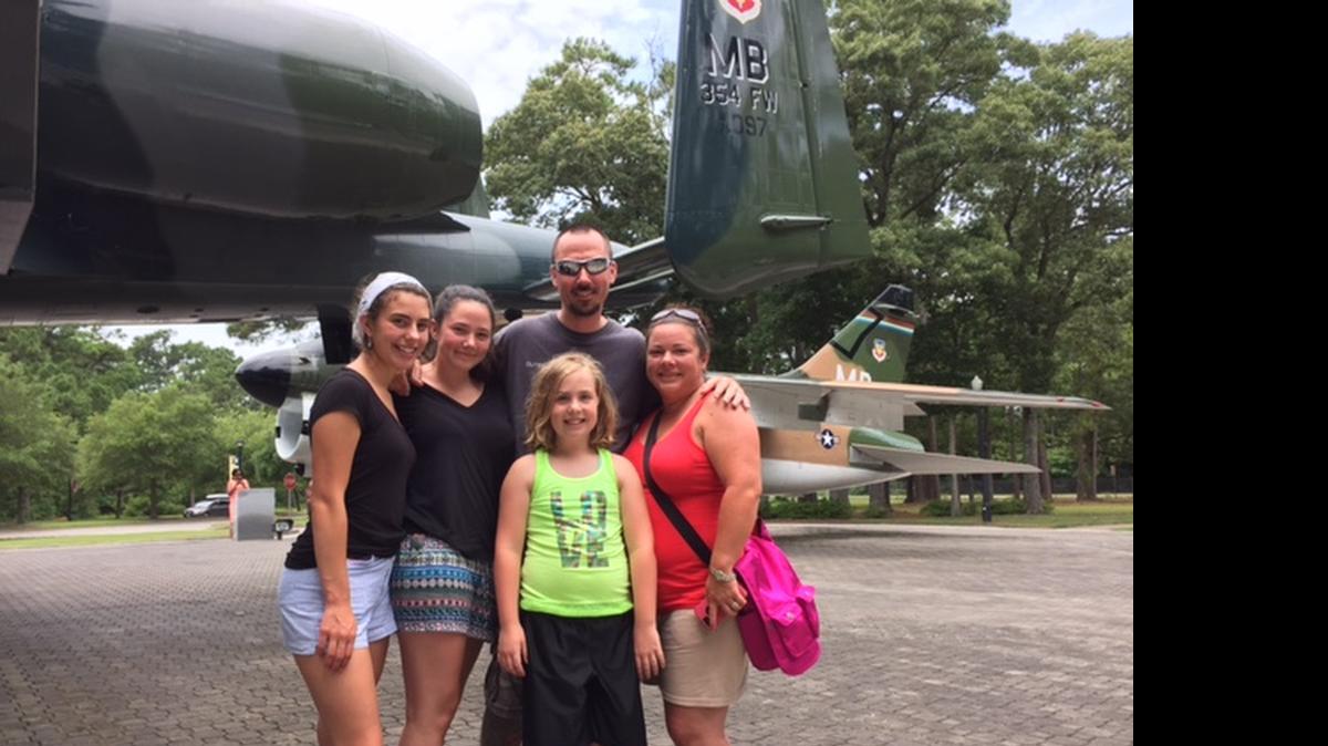 
Leslie James (from left), Destiny Anders, Makayla Pirk, John Pirk and Wendy Pirk.
