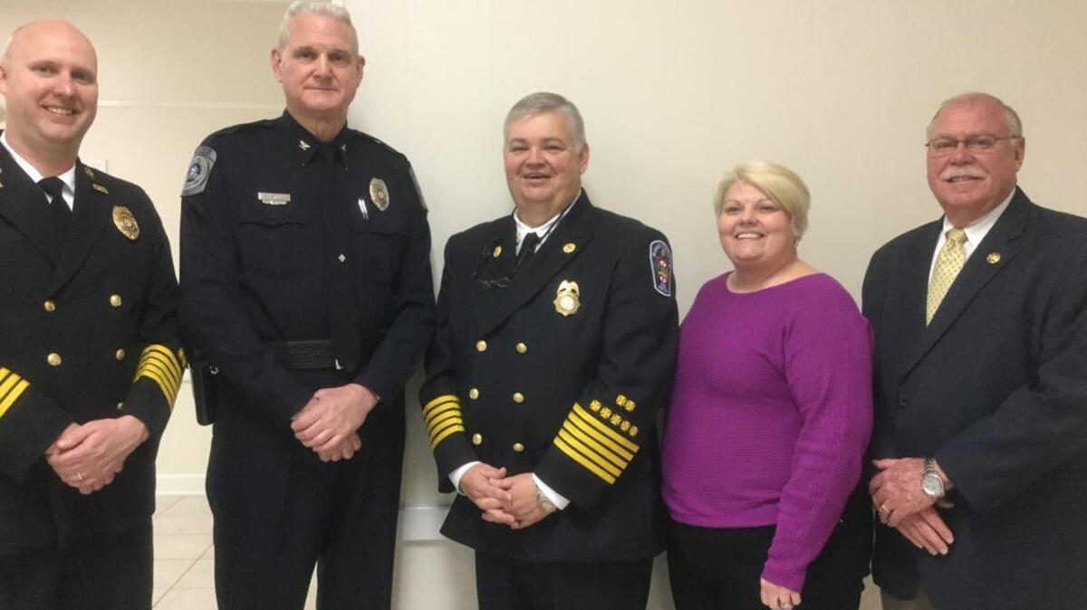 Conway Fire/Rescue Chief Le Hendrick, Conway Police Chief Reggie Gosnell, Horry County Fire/Rescue Chief Joey Tanner, 911 Director Renee Hardwick and Horry County Sheriff Phillip Thompson were honored by Eastern Star Chapter 89.