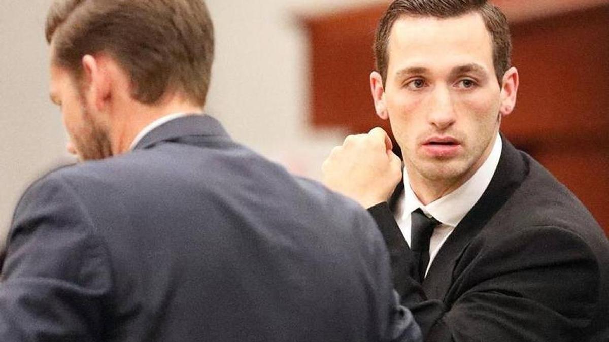 Tommy Benton consults his attorney during his murder trial on Monday, Dec. 4, 2017. Benton is charged with murder, two counts of first-degree burglary and one count each of first-degree arson and third-degree arson for the slaying of 68-year-old Charles Bryant Smith on April 29, 2014. Benton and two others are accused of terrorizing Smith over an 11-day span with the final encounter leaving Smith handcuffed, beaten, doused with gasoline and set on fire.