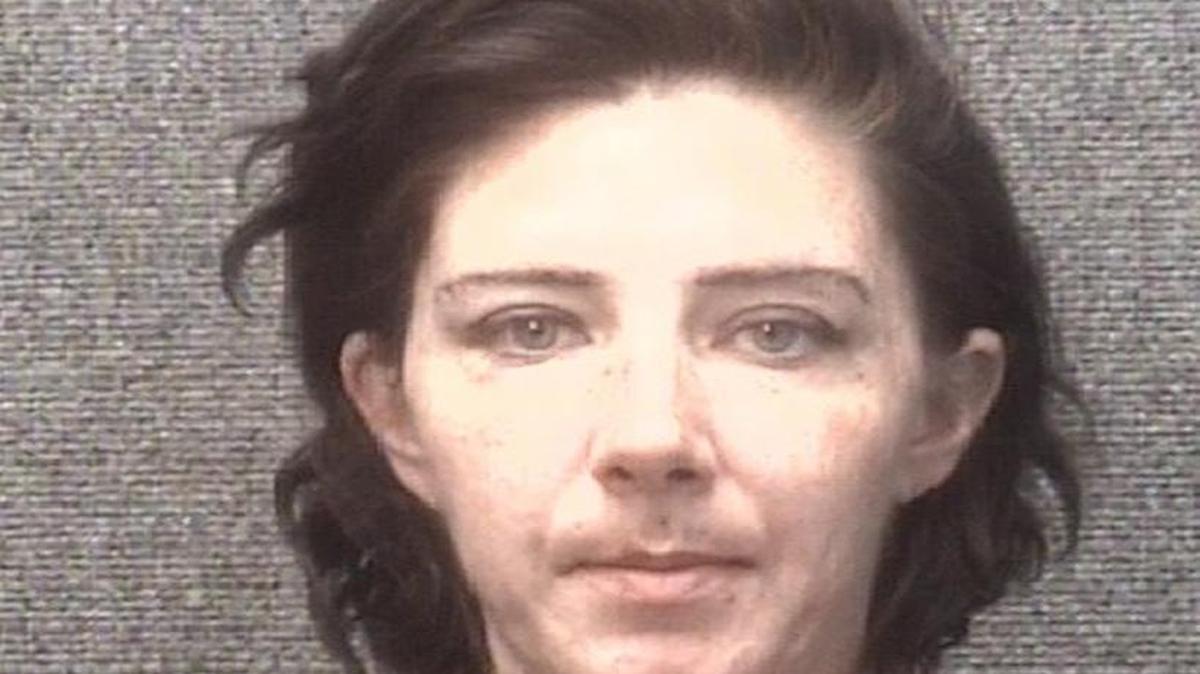 Thirty-four-year-old Kelly Jo Veazey was charged with heroin possession after police say they found her with a needle in her arm at a Myrtle Beach car wash.