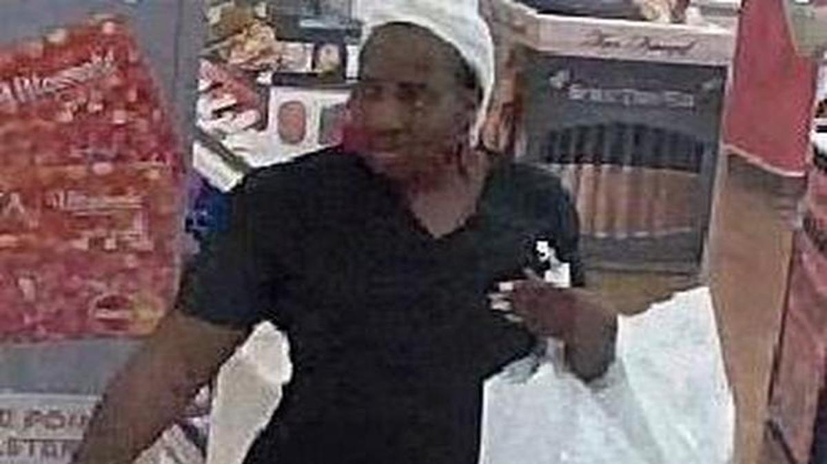 Surveillance footage of Latonya Ashantia Moses.
