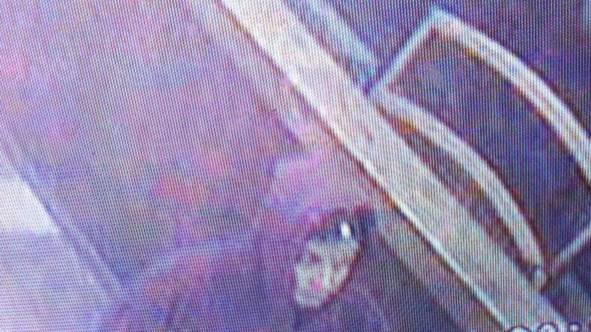 Police are seeking the public’s help to identify a robbery suspect captured by surveillance footage at Bellacinos in Conway Saturday night. Anyone with information is asked to contact Conway Police Department at 843-248-1790.