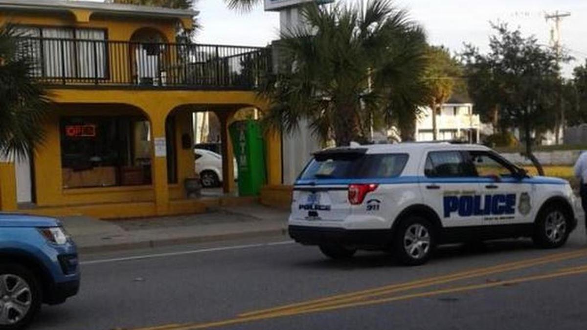 Myrtle Beach police investigate at the 7 Brothers Motel on North Ocean Boulevard after a 32-year-old man is shot in the leg.