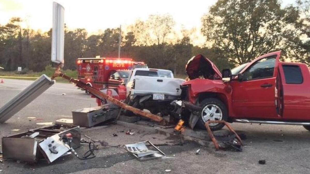 Horry County Fire-Rescue crews are assisting Loris Fire at a multi-vehicle crash that left one dead and three injured near a fuel pump on U.S. Highway 701.