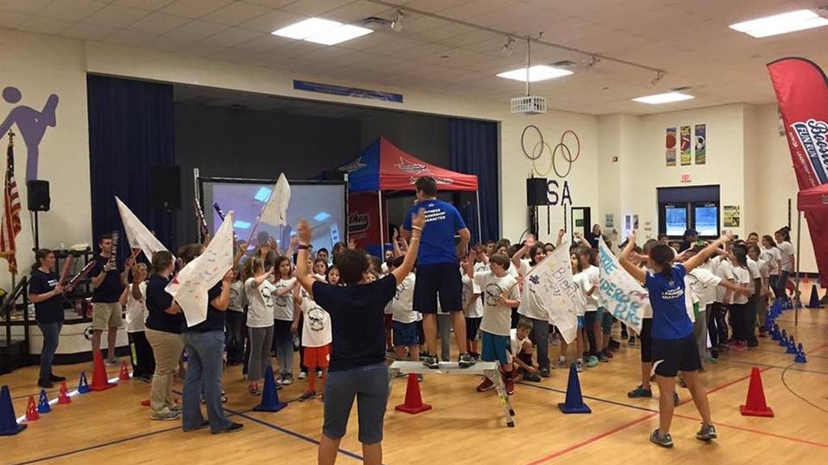 More than 700 Seaside Elementary students raised $15,000 for a new outdoor learning center through a nine-day program ending with a fun run.