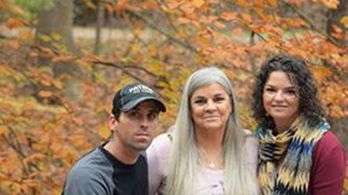 Kathy Patterson with her kids Jenny and Jamie