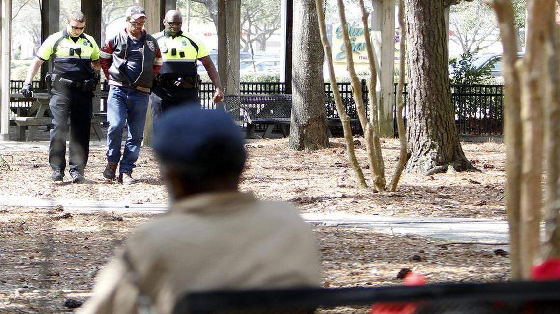 Religion, law can clash in efforts to aid Myrtle Beach homeless