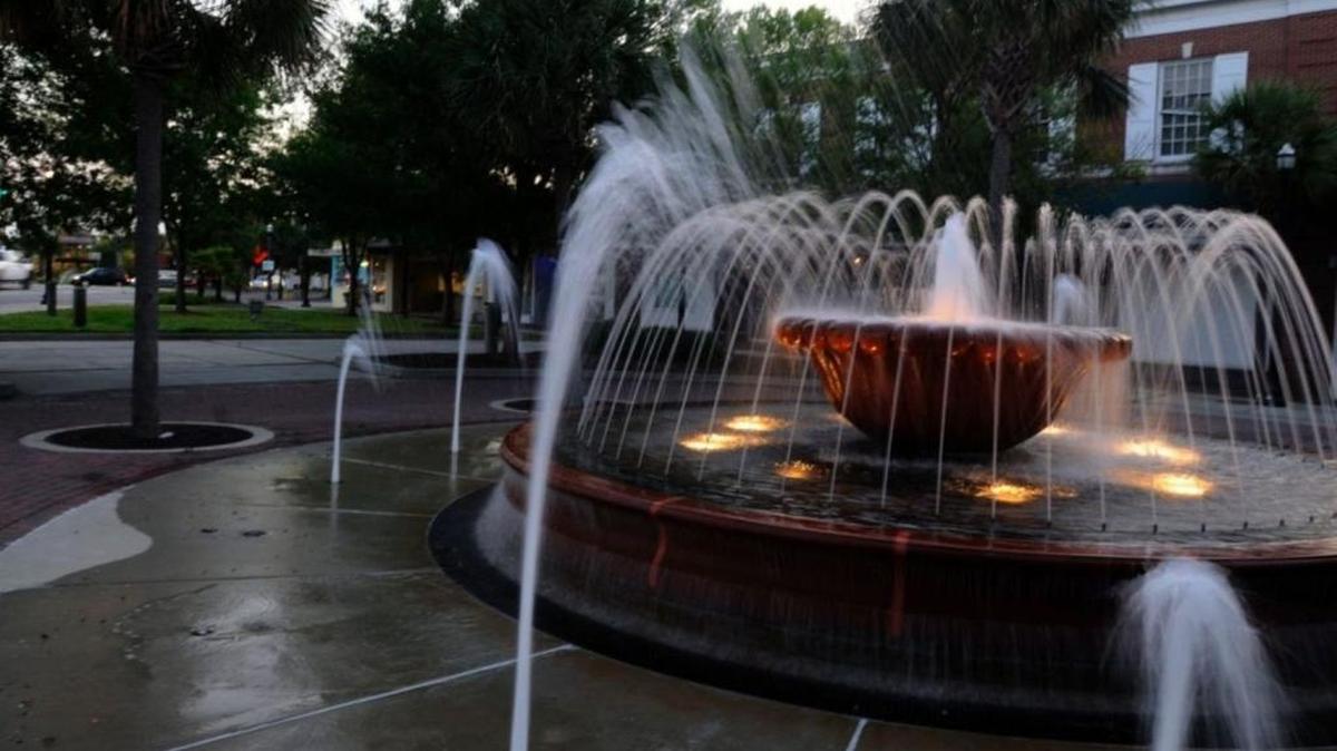 Nance Plaza in the Superblock area of Myrtle Beach. The city won’t be issuing any business licenses for bars or nightclubs in the Superblock area for 14 months in an effort to crack down on crime and protect the city’s family-friendly reputation, officials said.