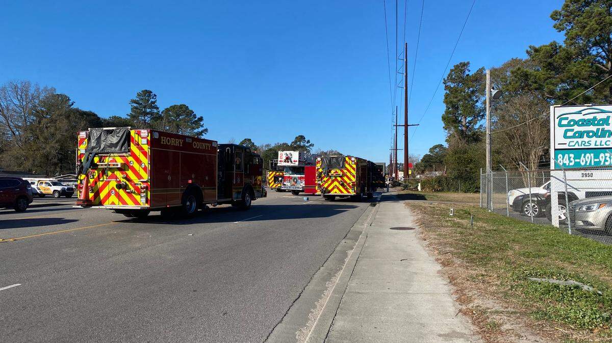 Horry County Fire and Rescue crews respond to a residential fire on the corner of Everett Street and Socastee Boulevard Wednesday morning. Dec. 28, 2022.