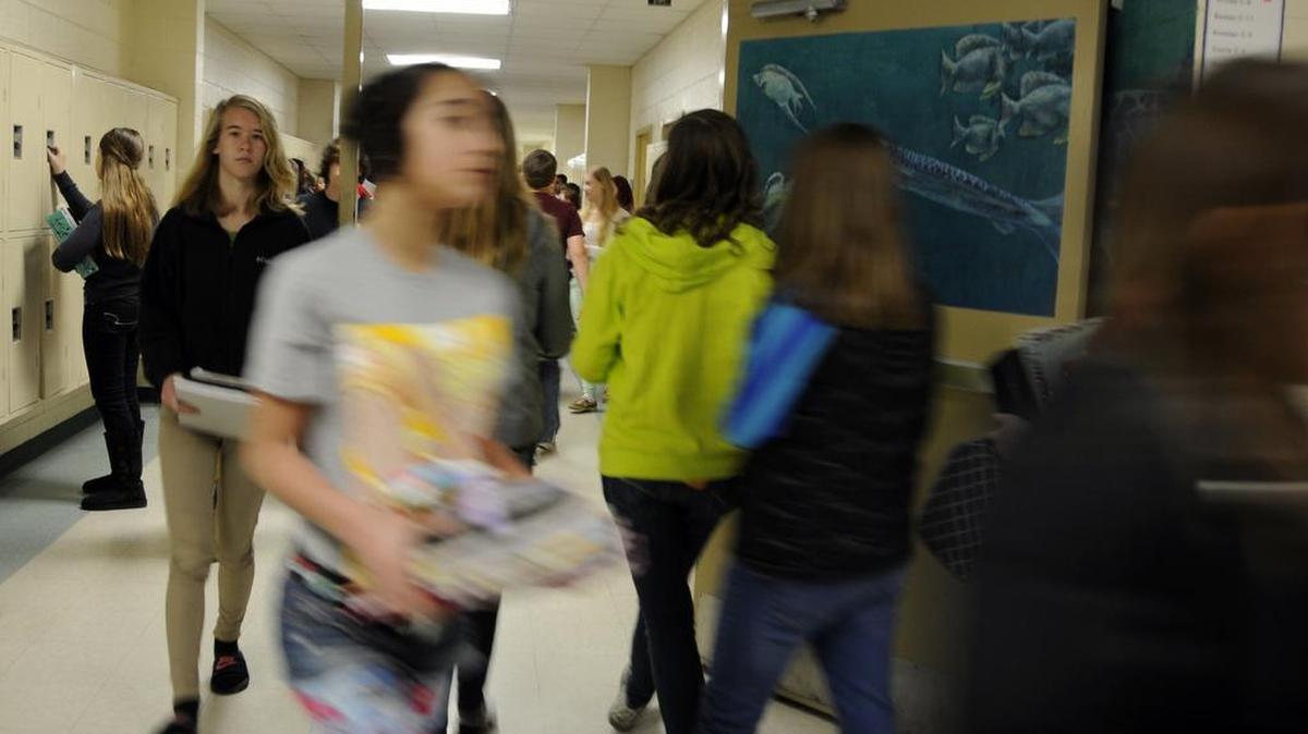 Crowded seventh grade hallway at St. James Middle School. Horry County Schools may spend up to $3 million more on the construction of five new area schools. The district may need to hire several more project managers to oversee the schools’ construction because facilities staff is overburdened by current construction projects, said Mark Wolfe, executive director of facilities.