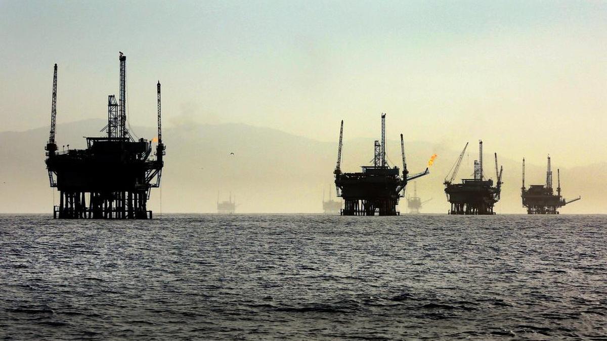 A line of off-shore oil rigs in the Santa Barbara Channel near the Federal Ecological Preserve en route to the Channel Islands National Marine Sanctuary in March 2015. On April 28, President Donald Trump signed an executive order to consider new offshore drilling around the country.